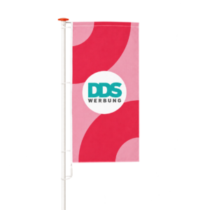 Bannerfahne mit DDS Werbung Logo